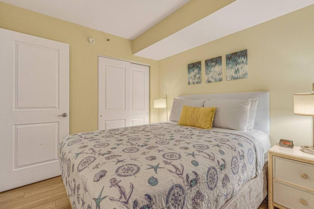 Breathtaking Oceanfront Suite Grand Cayman 451 Myrtle Beach Exteriér fotografie